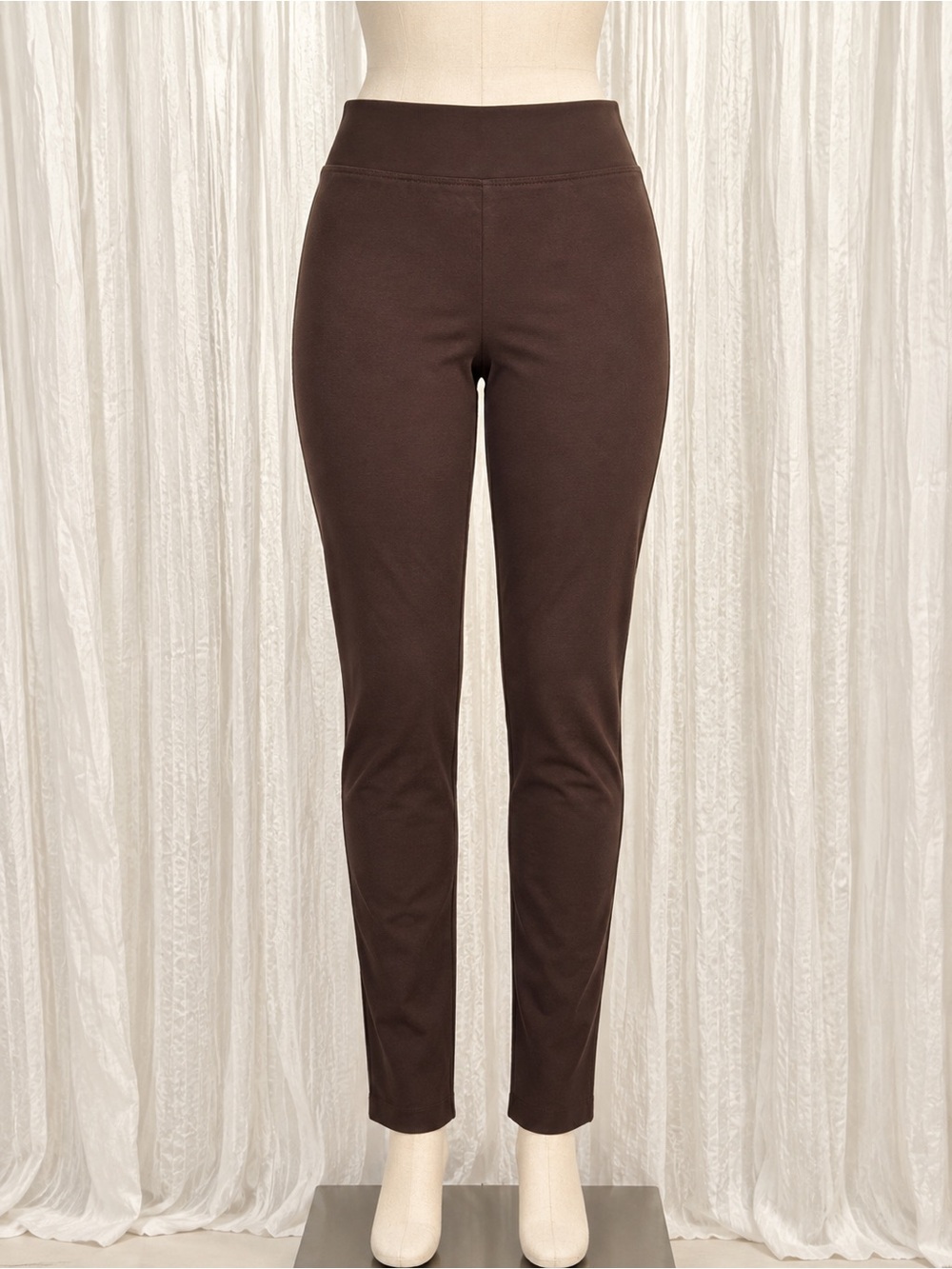 Amazon Essentials Slim Pull-On Skinny Pants - Brown
